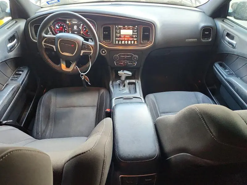 2015 DODGE CHARGER SXT  