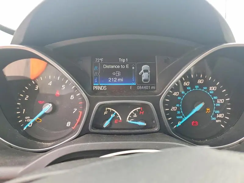 2016 FORD ESCAPE SE  