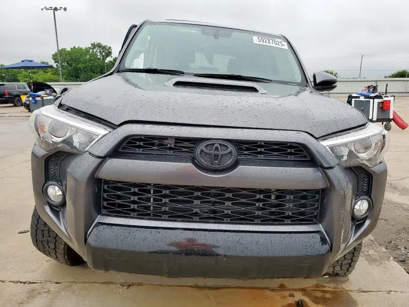 2019 TOYOTA 4RUNNER SR5/SR5 PREMIUM  