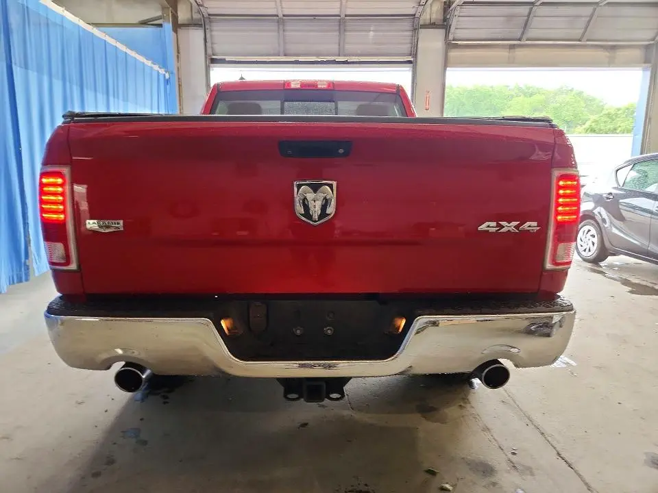 2016 RAM 1500 LARAMIE  
