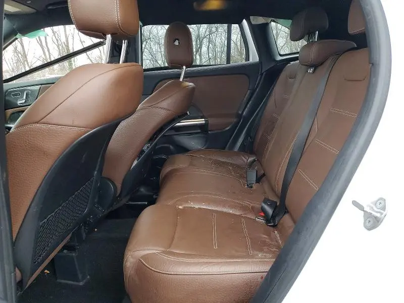 2021 MERCEDES-BENZ GLA 250 4MATIC  