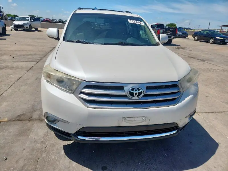 2013 TOYOTA HIGHLANDER LIMITED  