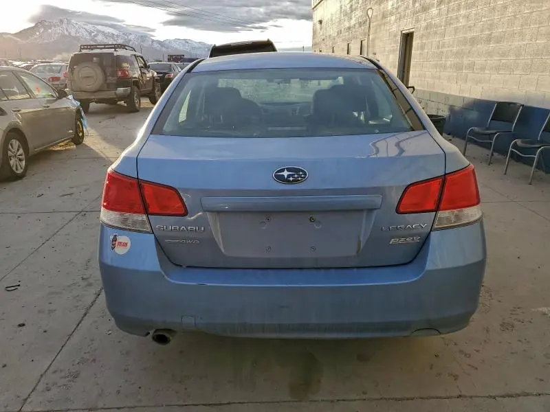 2010 SUBARU LEGACY 2.5I PREMIUM  