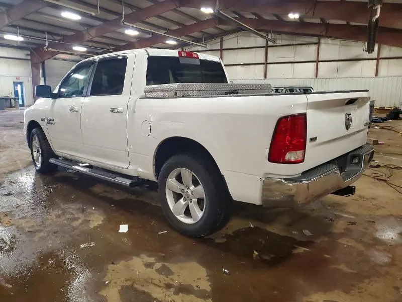 2015 RAM 1500 SLT  