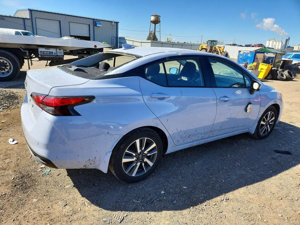 2025 NISSAN VERSA SV  