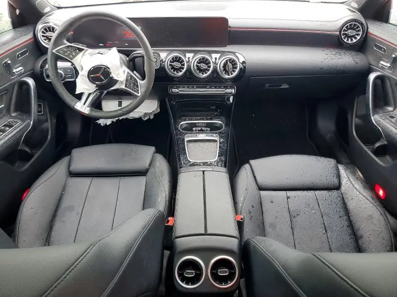 2025 MERCEDES-BENZ CLA 250  