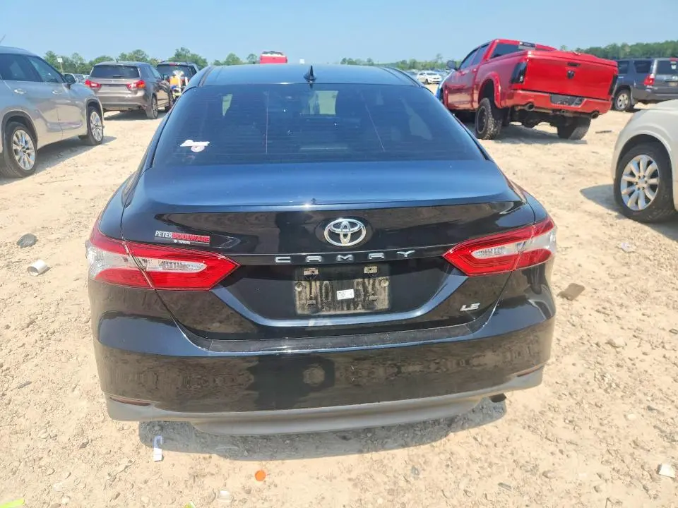 2020 TOYOTA CAMRY LE  