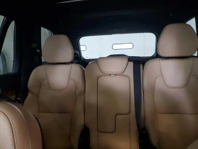 2018 VOLVO XC90 T6  