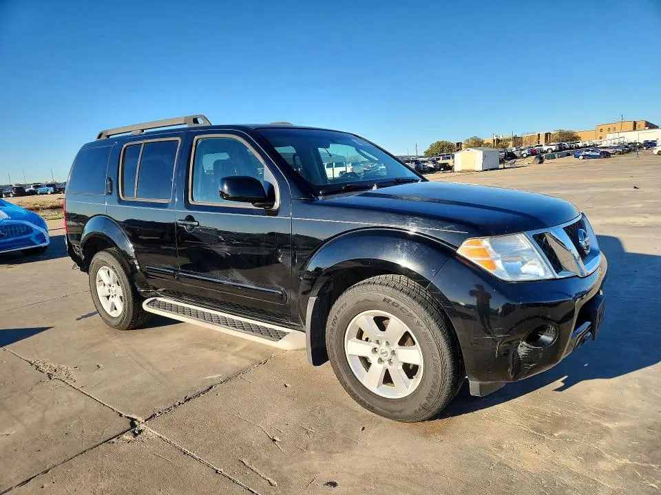 2012 NISSAN PATHFINDER S  