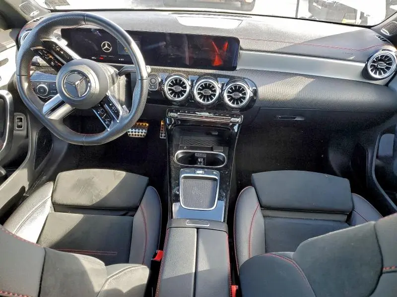 2024 MERCEDES-BENZ CLA 250 4MATIC  