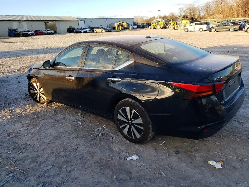 2022 NISSAN ALTIMA SV  