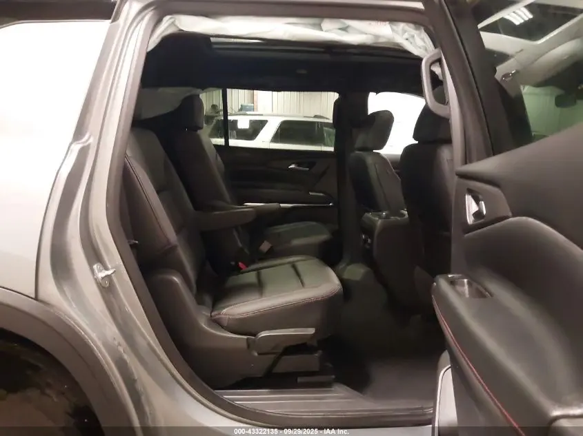 2025 CHEVROLET TRAVERSE AWD Z71