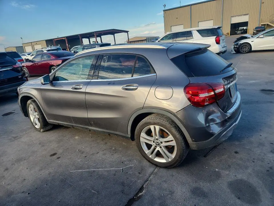 2018 MERCEDES-BENZ GLA 250  