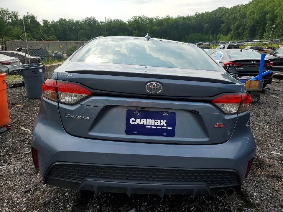 2022 TOYOTA COROLLA SE  