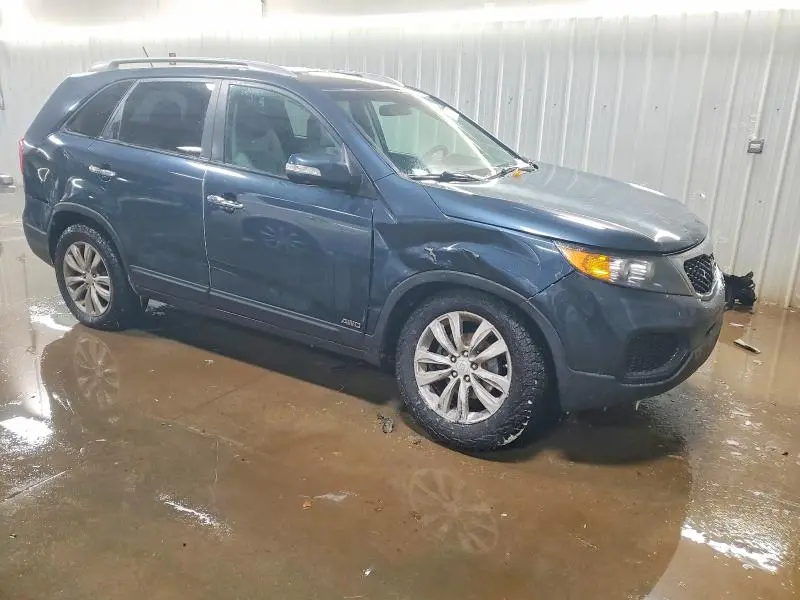 2011 KIA SORENTO LX  