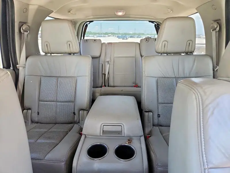 2013 LINCOLN NAVIGATOR   