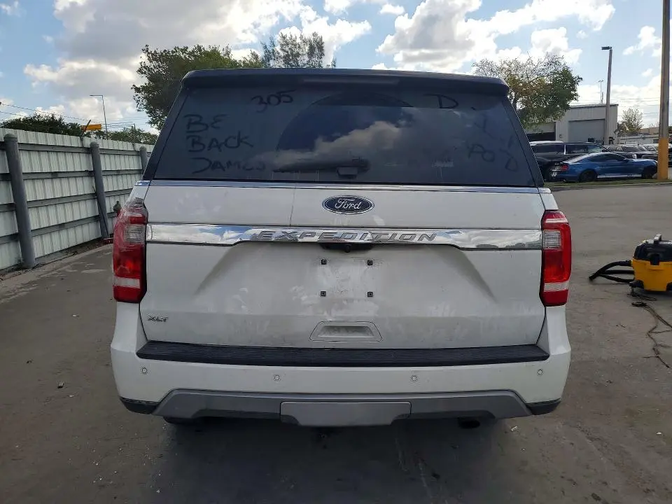 2020 FORD EXPEDITION XLT  