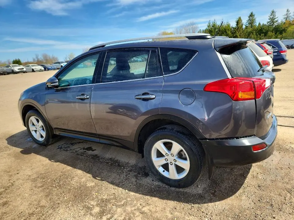 2013 TOYOTA RAV4 XLE  
