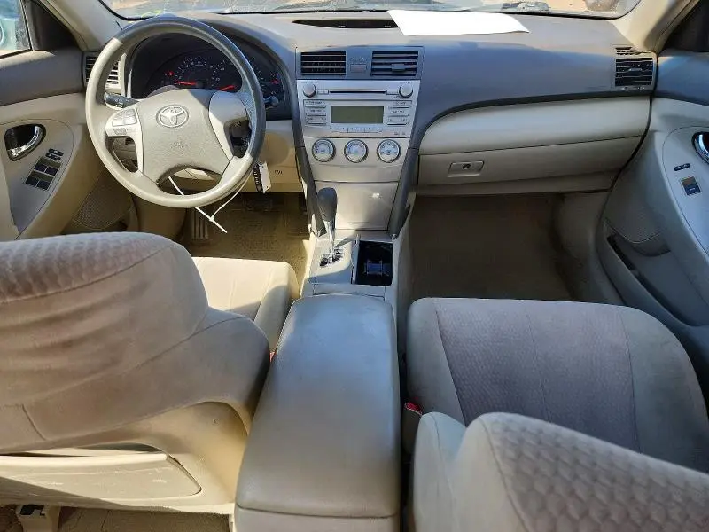 2011 TOYOTA CAMRY LE  
