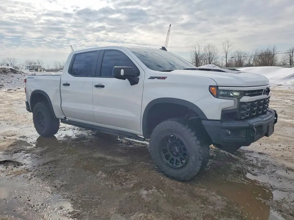 2024 CHEVROLET SILVERADO K1500 ZR2  