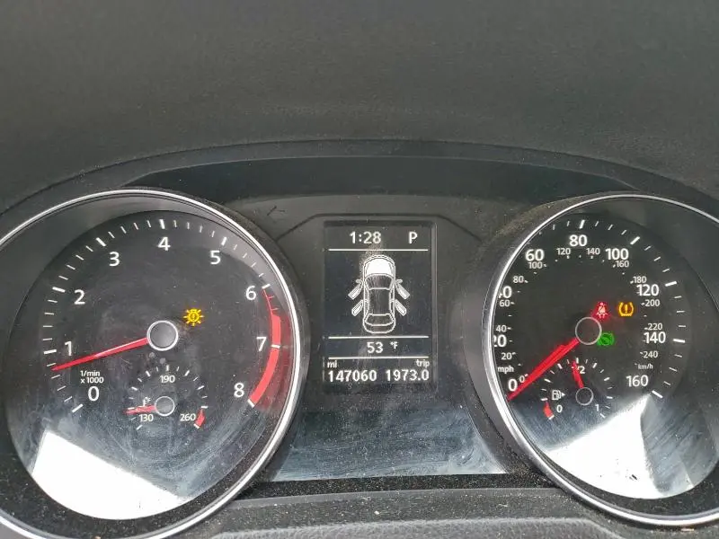 2016 VOLKSWAGEN PASSAT SE  