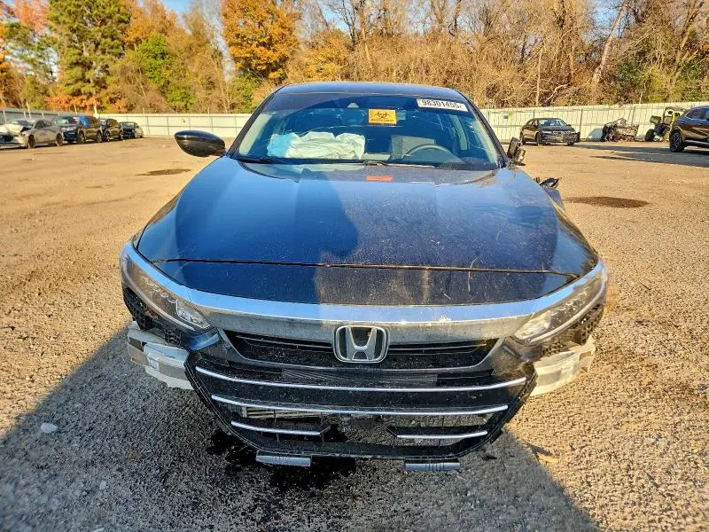 2021 HONDA ACCORD LX  