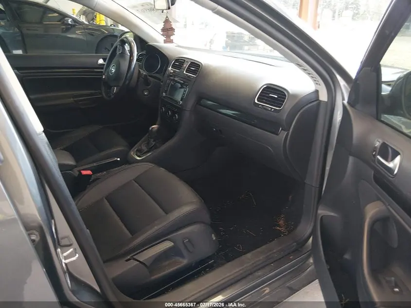 2013 VOLKSWAGEN JETTA SPORTWAGEN 2.0L TDI