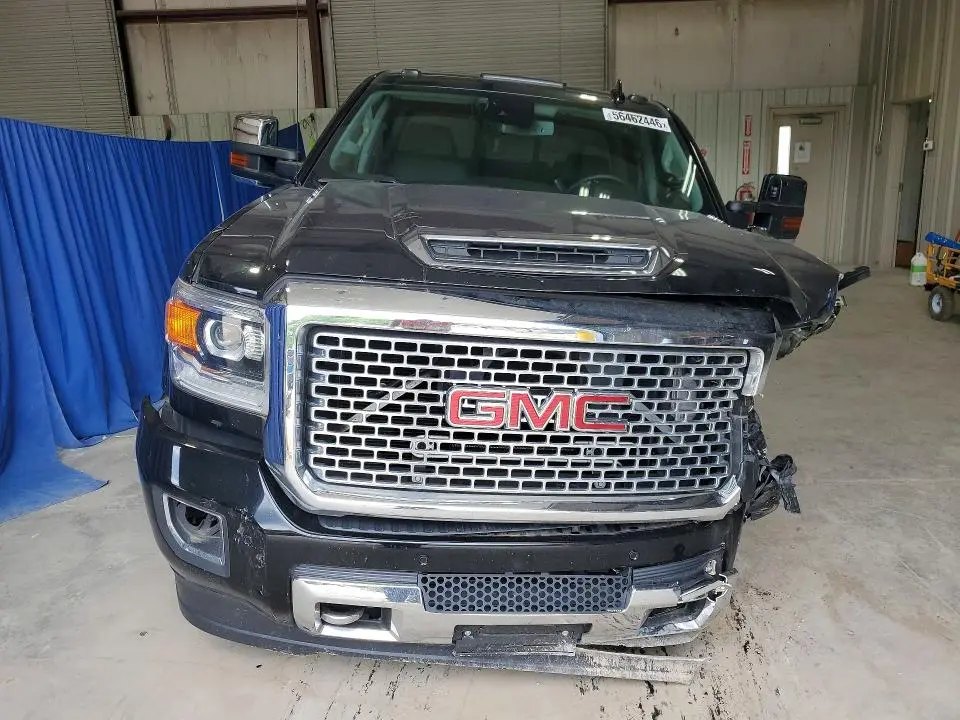 2017 GMC SIERRA K2500 DENALI  