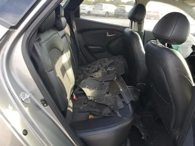 2010 HYUNDAI TUCSON GLS  