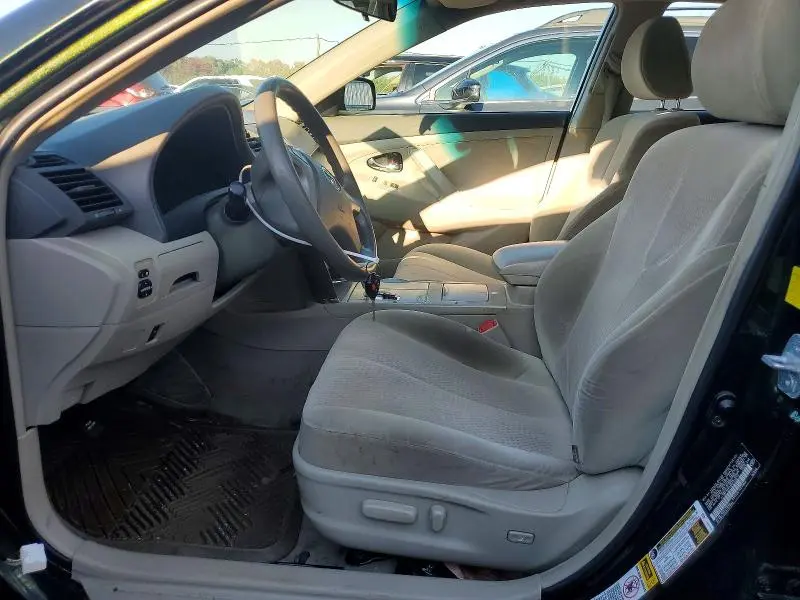 2011 TOYOTA CAMRY LE  