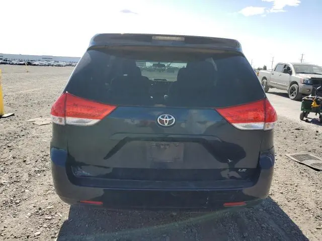 2011 TOYOTA SIENNA BASE  