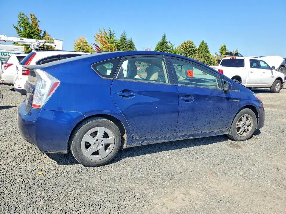2011 TOYOTA PRIUS TWO  