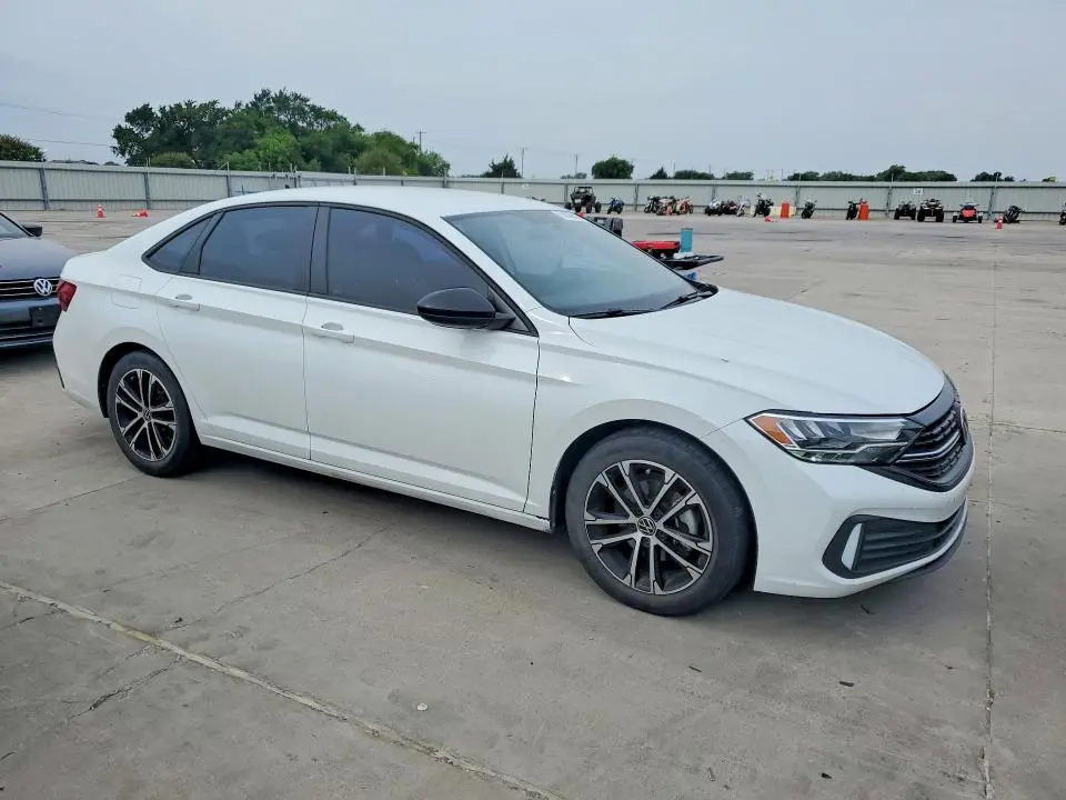 2022 VOLKSWAGEN JETTA SPORT  