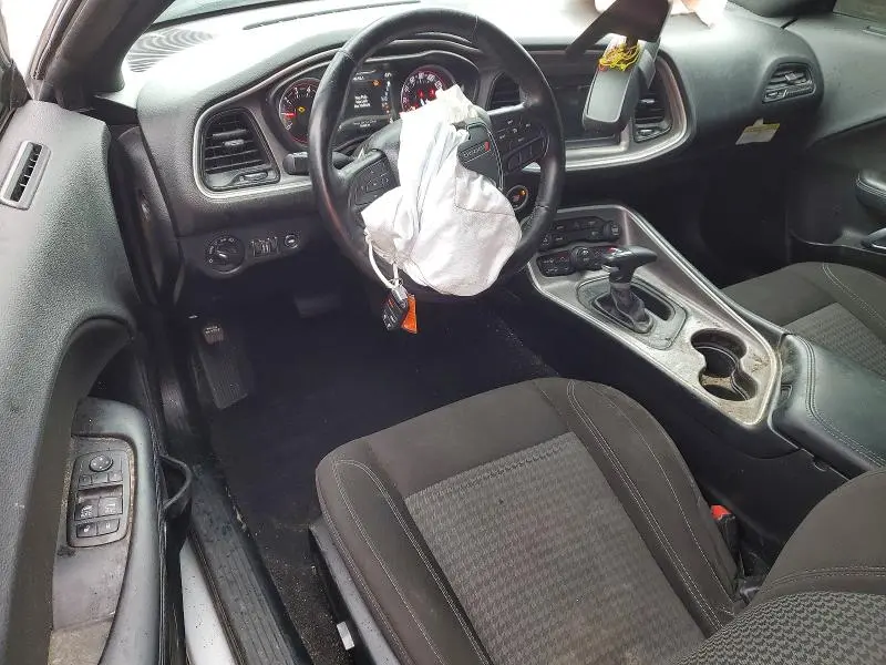 2022 DODGE CHALLENGER SXT  