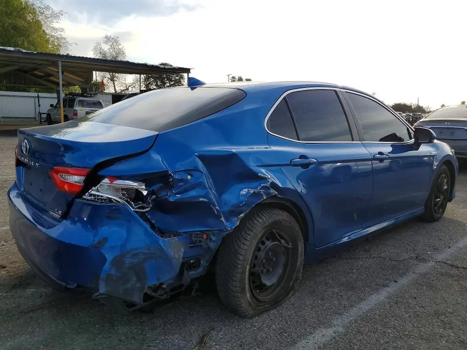 2020 TOYOTA CAMRY LE  