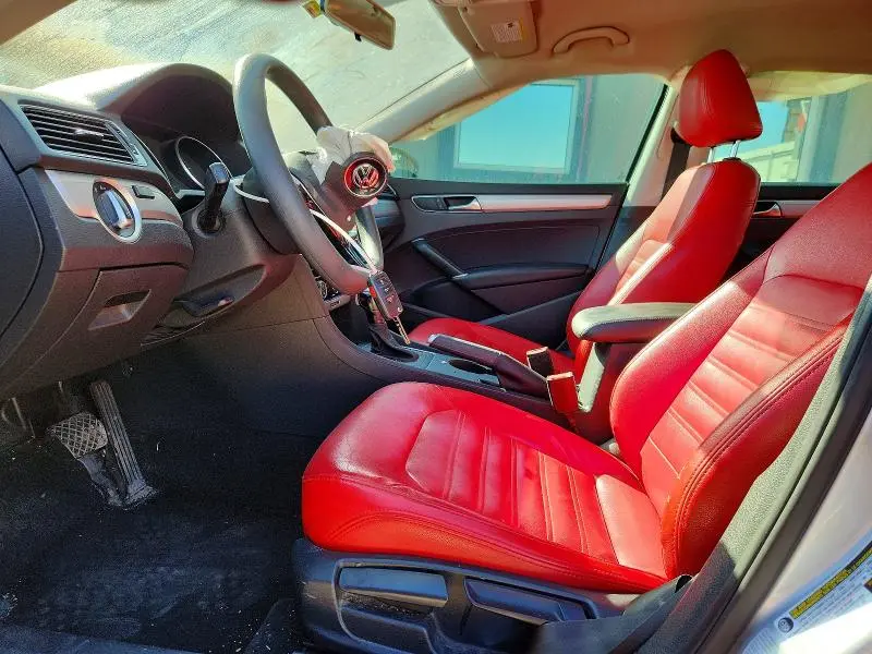 2017 VOLKSWAGEN PASSAT S  