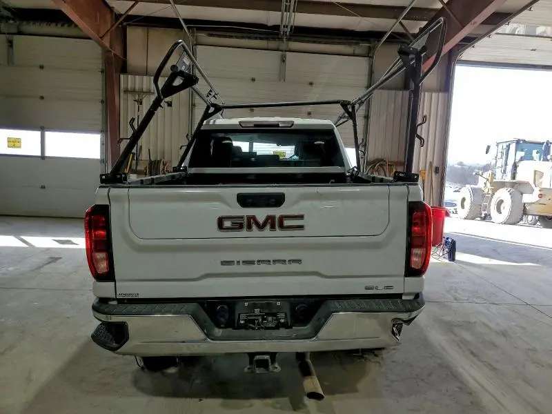 2022 GMC SIERRA K2500 SLE  