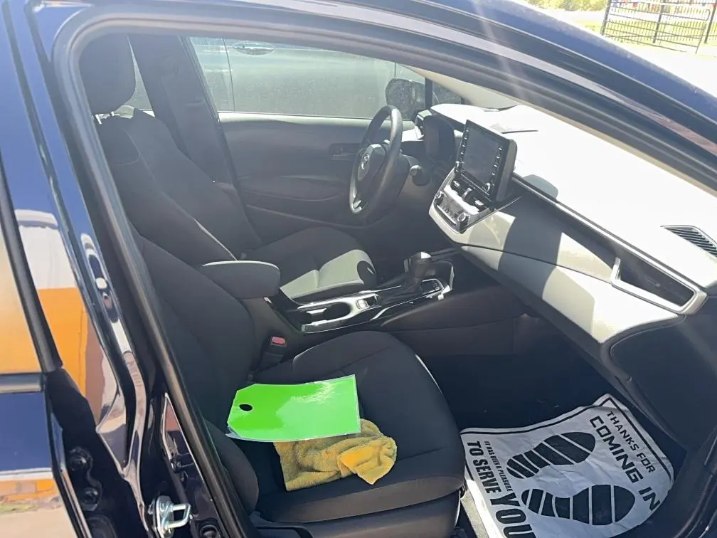 2022 TOYOTA COROLLA LE  