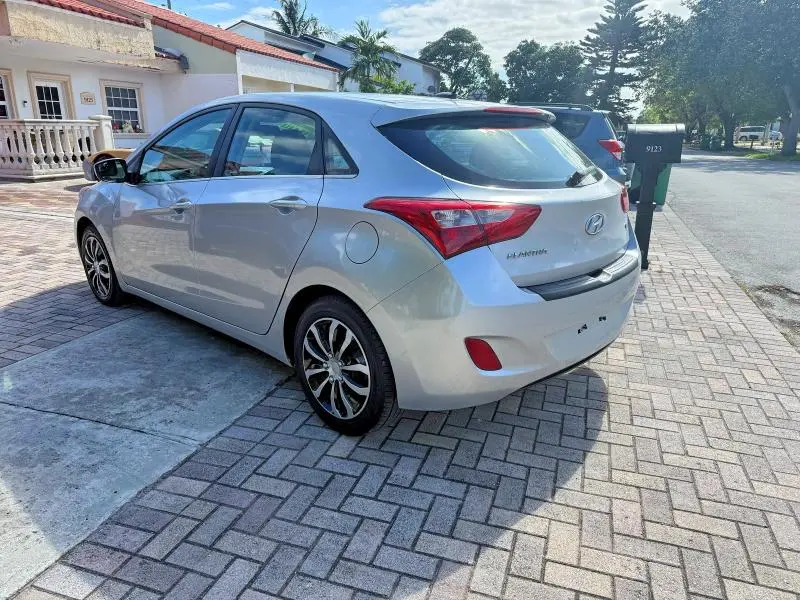 2016 HYUNDAI ELANTRA GT BASE  