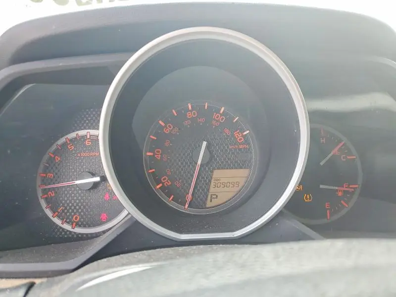 2012 TOYOTA 4RUNNER SR5  