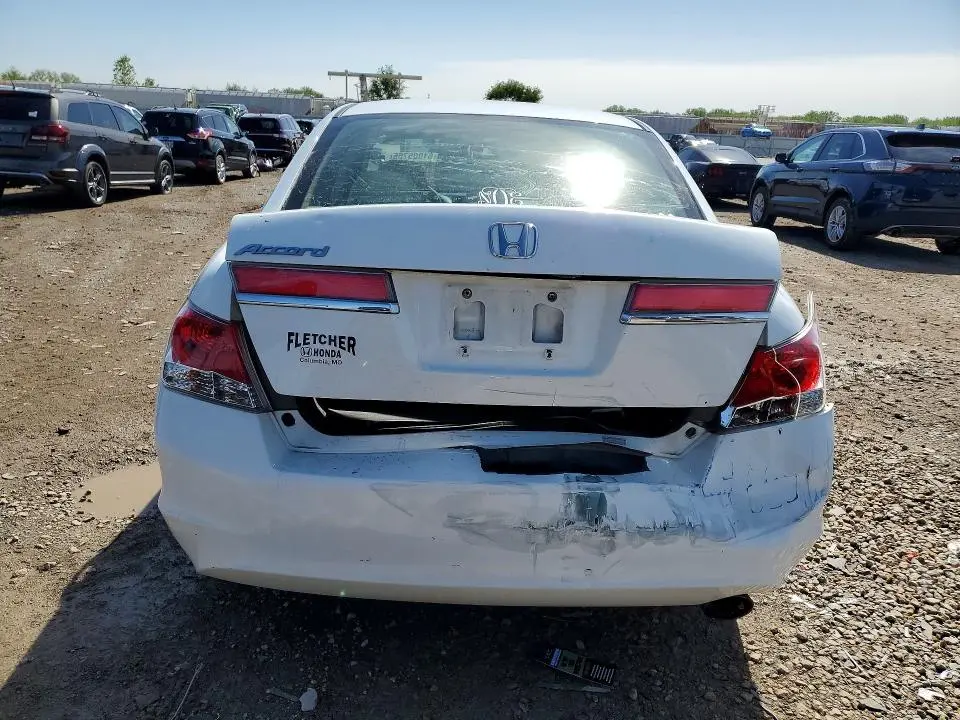 2012 HONDA ACCORD LX  
