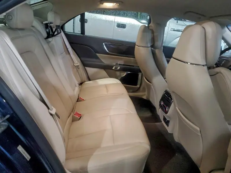 2017 LINCOLN CONTINENTAL RESERVE  