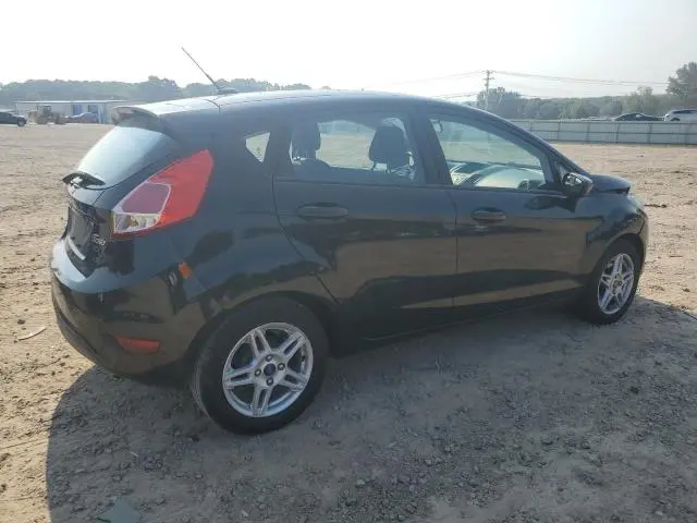 2017 FORD FIESTA SE  
