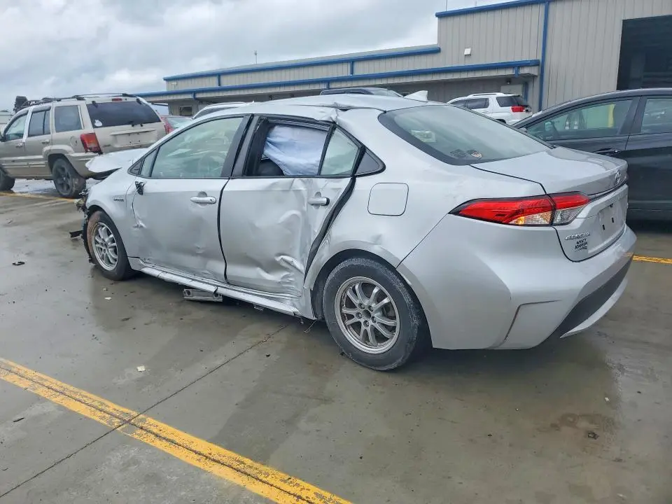 2021 TOYOTA COROLLA LE  