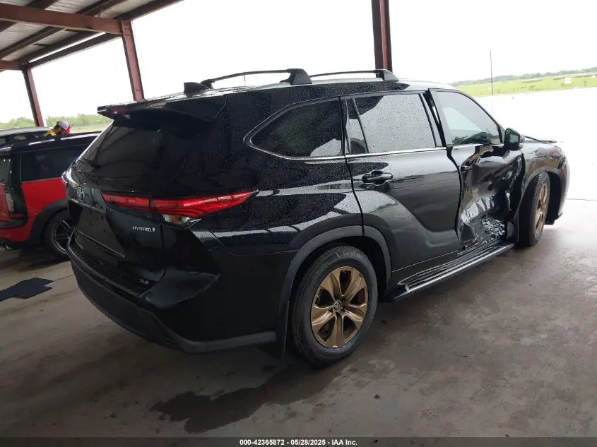 2022 TOYOTA HIGHLANDER HYBRID XLE BRONZE EDITION