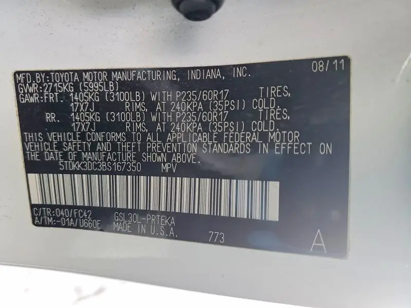 2011 TOYOTA SIENNA LE  