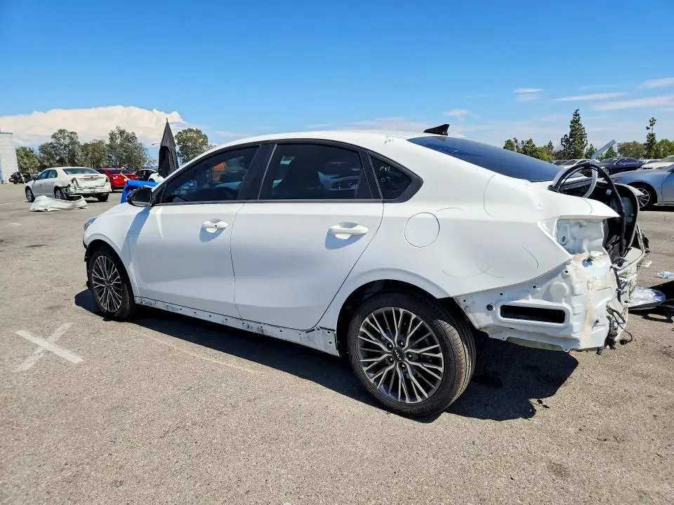2023 KIA FORTE GT LINE  