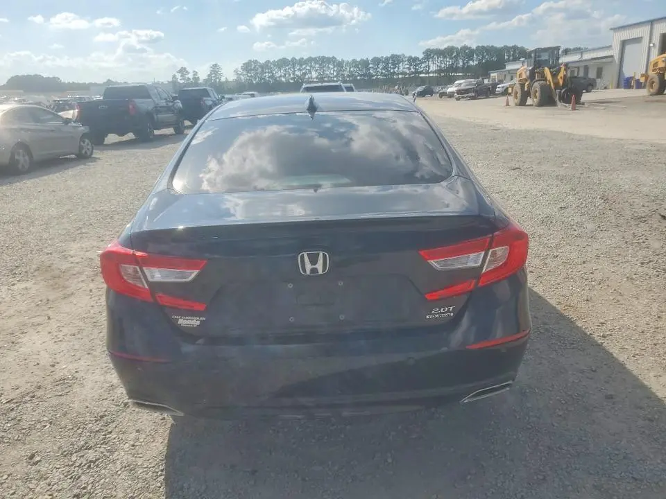 2022 HONDA ACCORD TOURING  