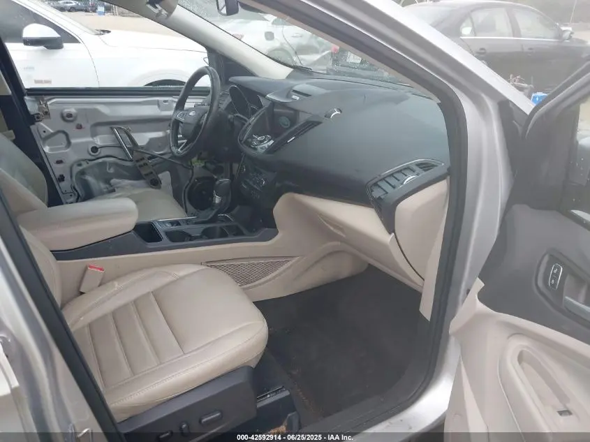 2017 FORD ESCAPE TITANIUM