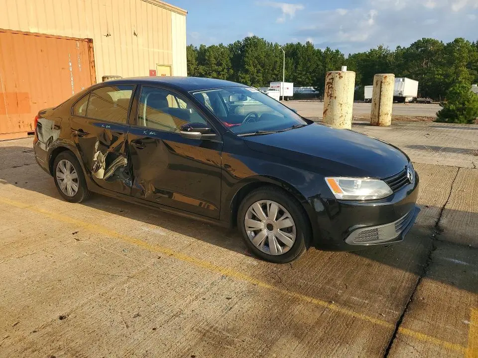 2012 VOLKSWAGEN JETTA SE  